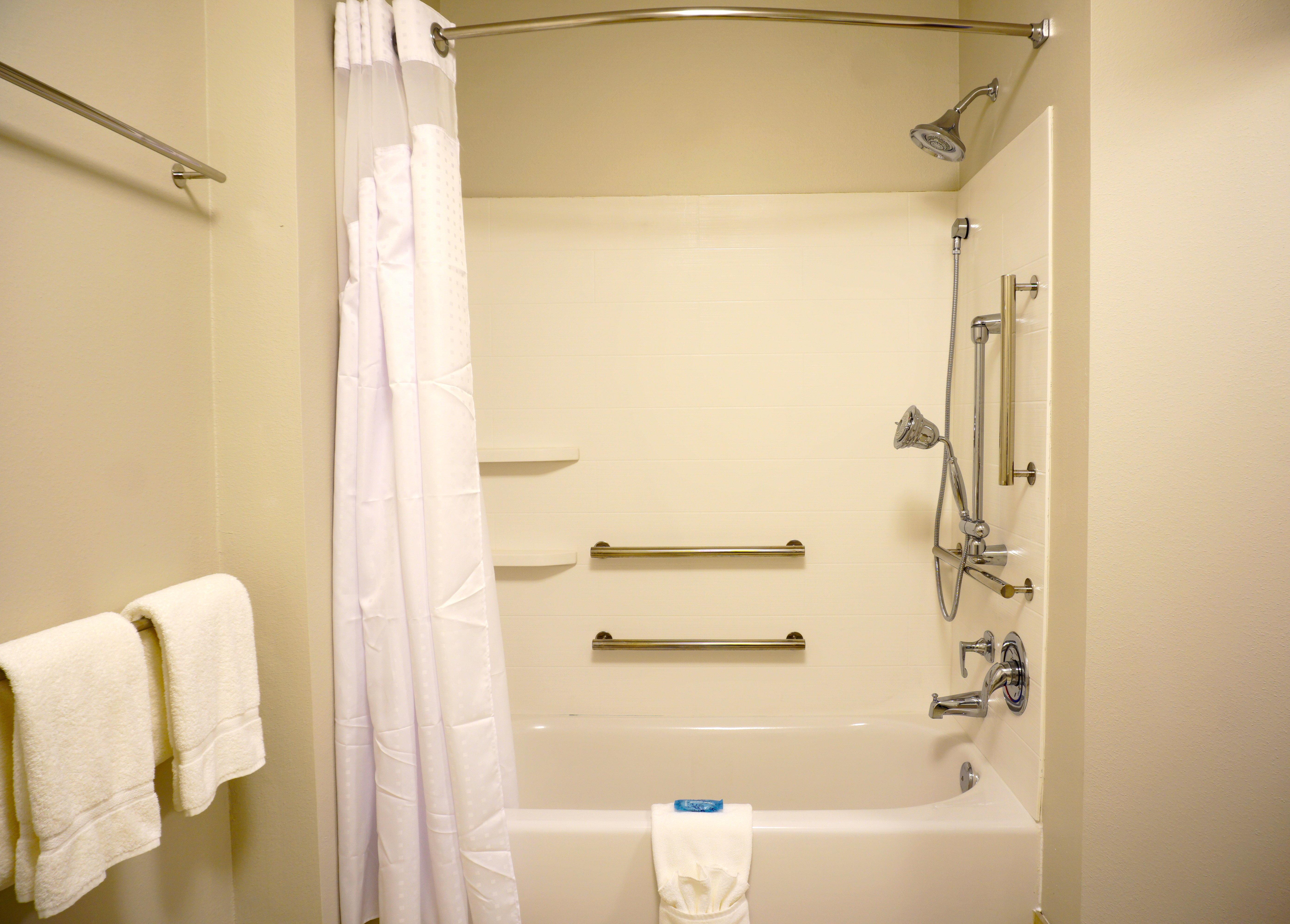 Holiday Inn Express & Suites Omaha - Millard Area By Ihg Екстериор снимка