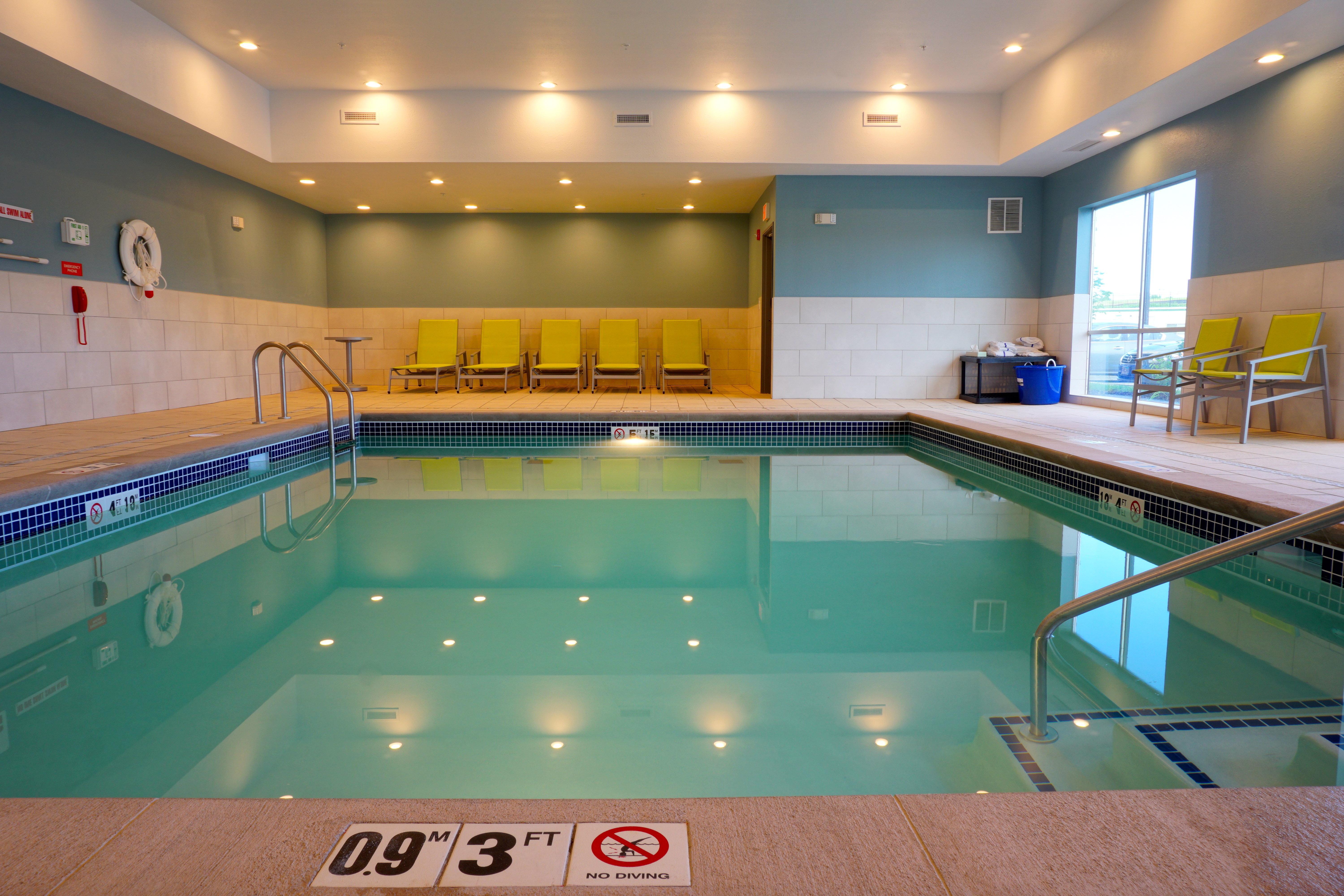 Holiday Inn Express & Suites Omaha - Millard Area By Ihg Екстериор снимка